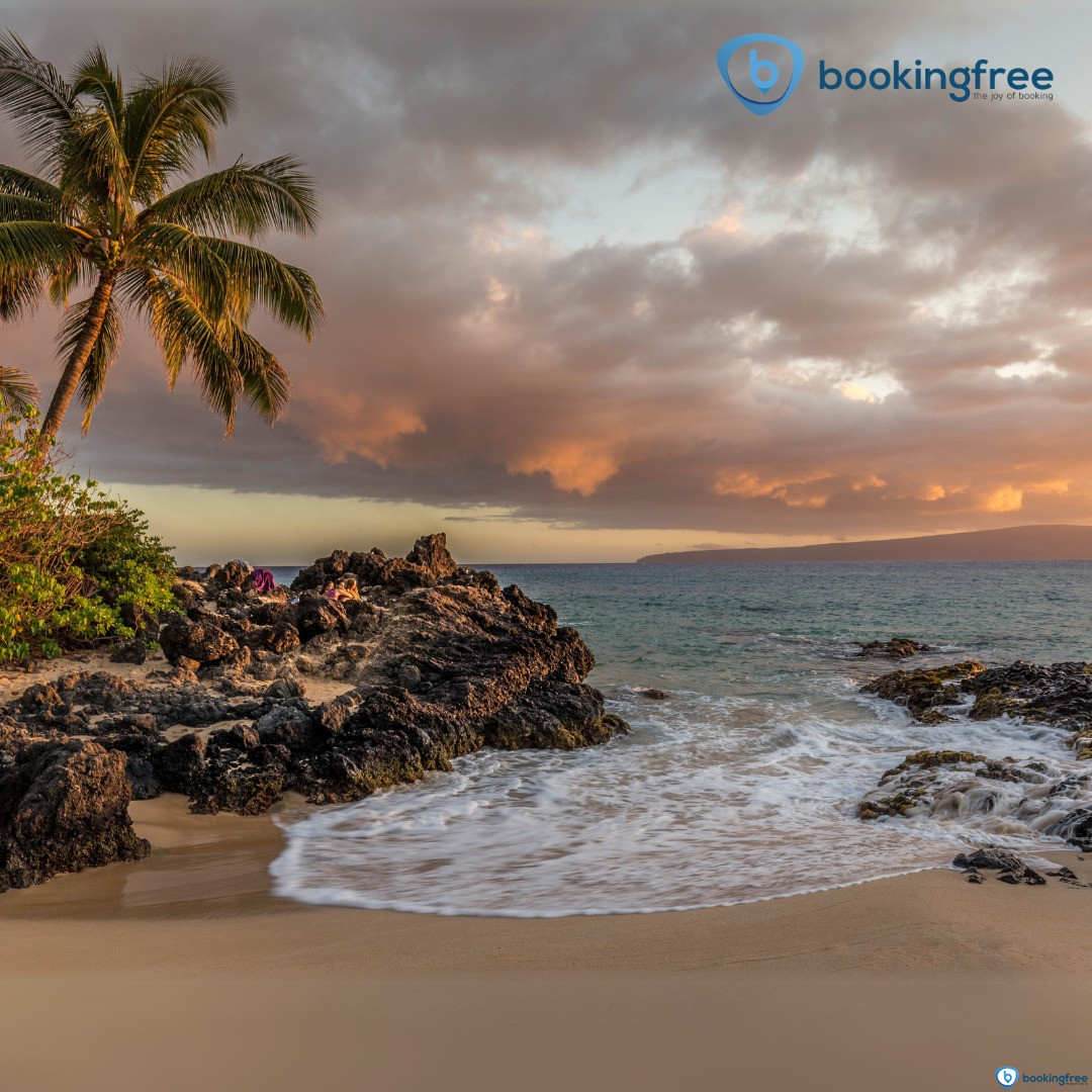 Thirumullavaram Beach