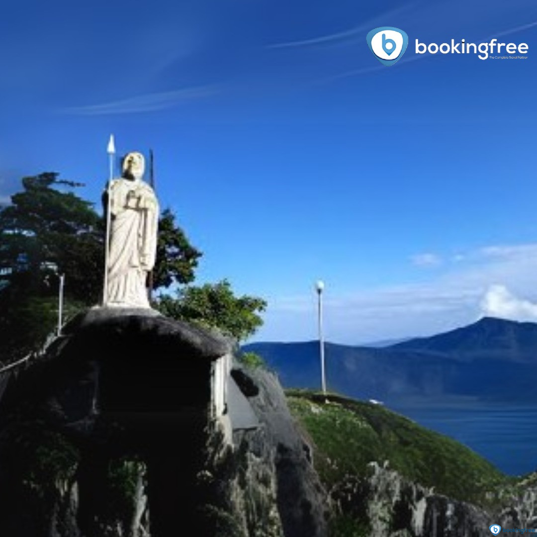 Thumpachi Kalveri Samuchayam  In  Munnar