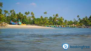 Andhakaranazhi Beach In  Kochi