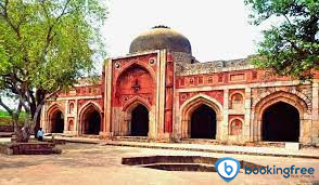 Mehrauli Archeological Park In New Delhi