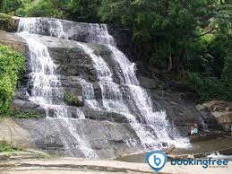 Chinna Suruli Falls In Theni